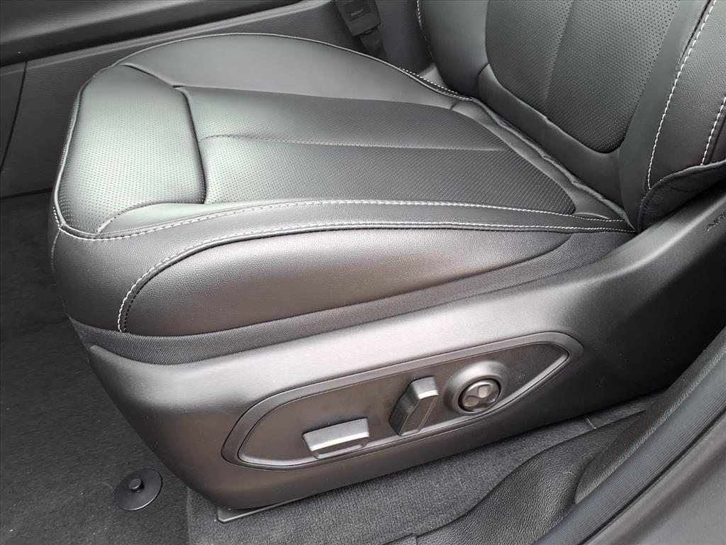 new 2025 Jeep Grand Cherokee car, priced at $55,555