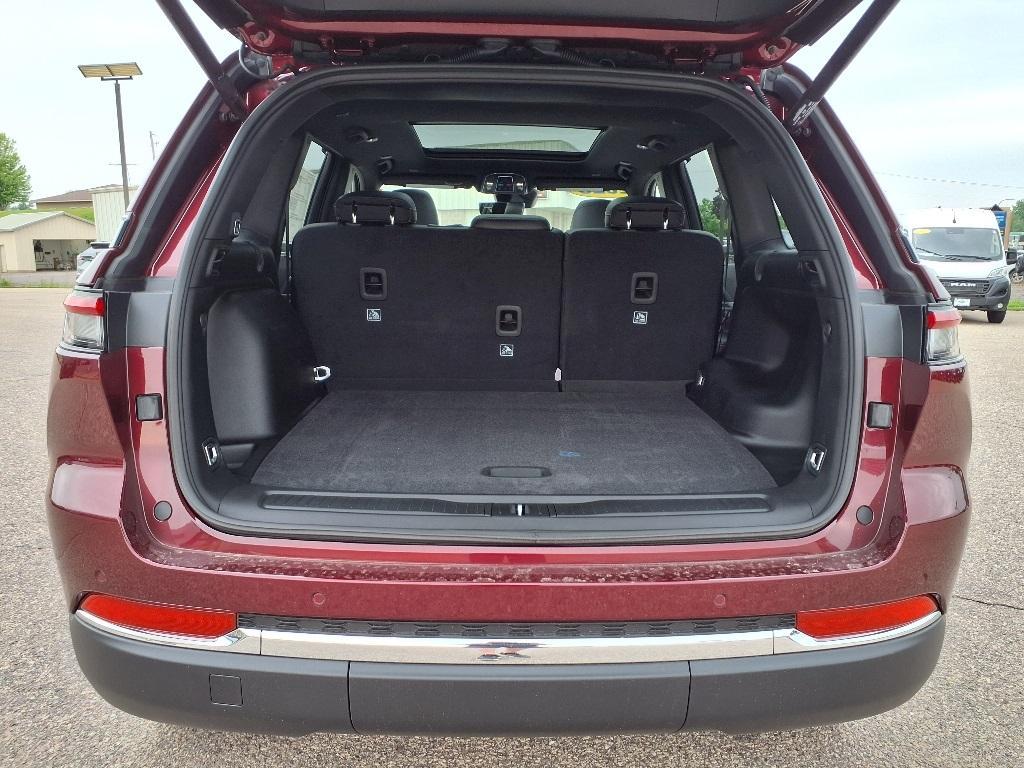 new 2025 Jeep Grand Cherokee car, priced at $54,646