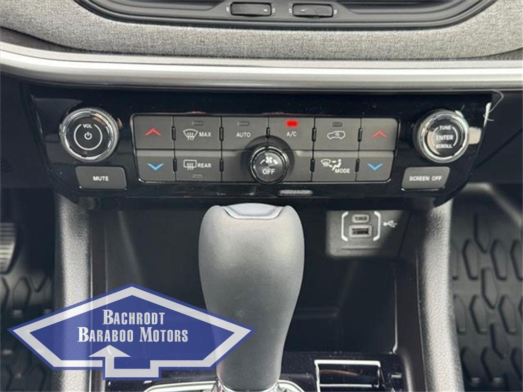 new 2025 Jeep Compass car, priced at $32,061