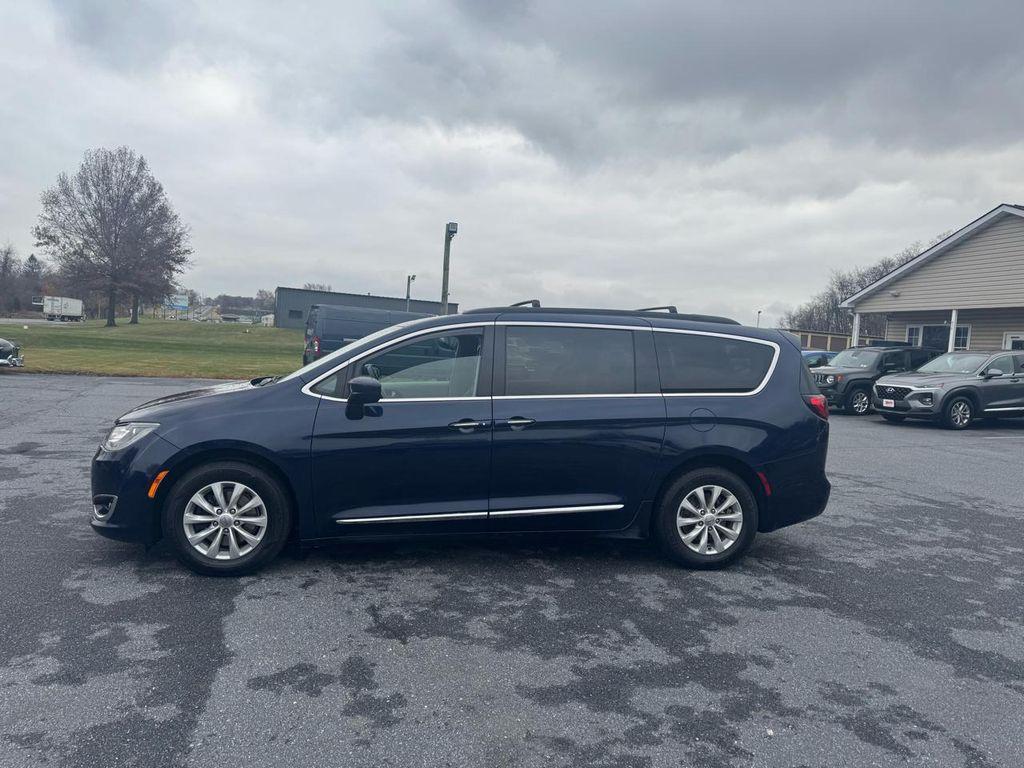 used 2017 Chrysler Pacifica car, priced at $10,995