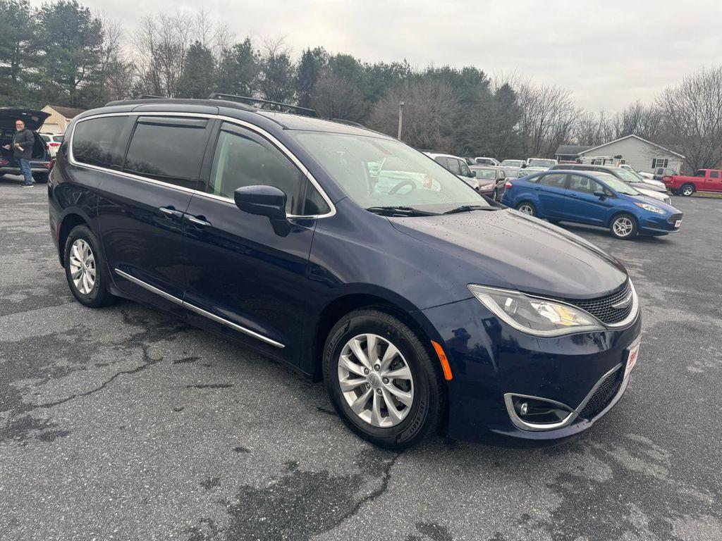 used 2017 Chrysler Pacifica car, priced at $10,995