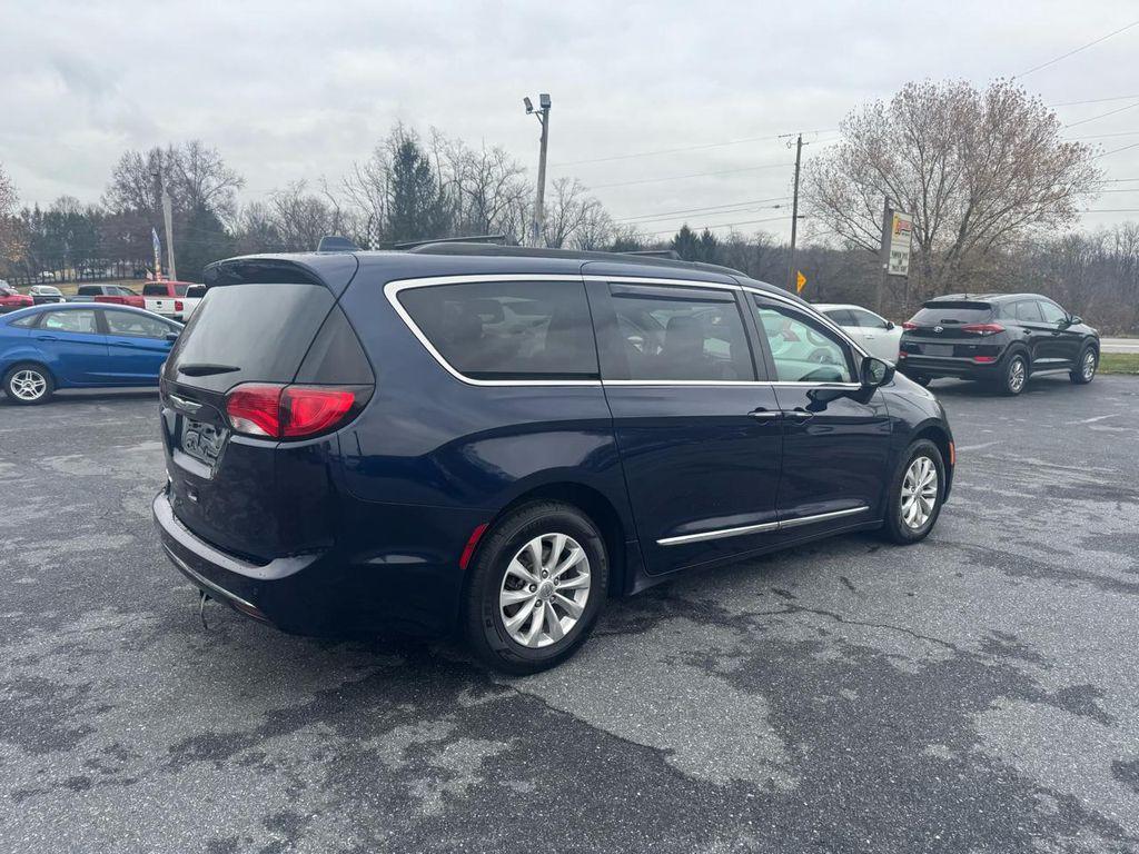 used 2017 Chrysler Pacifica car, priced at $10,995