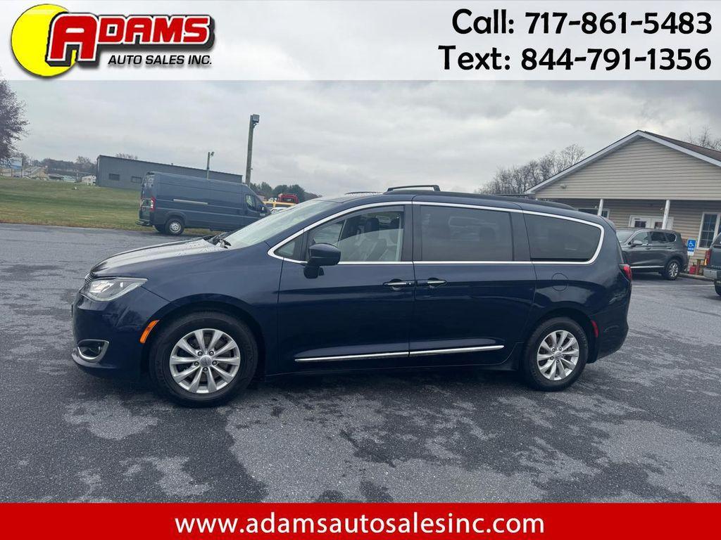 used 2017 Chrysler Pacifica car, priced at $10,995