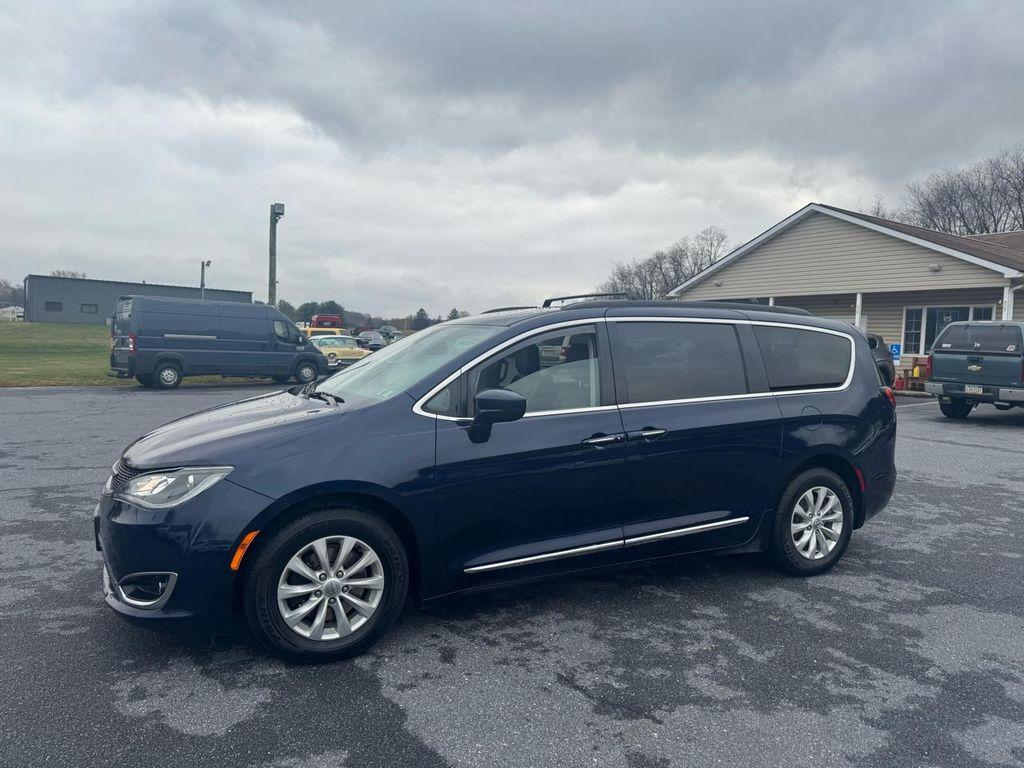 used 2017 Chrysler Pacifica car, priced at $10,995