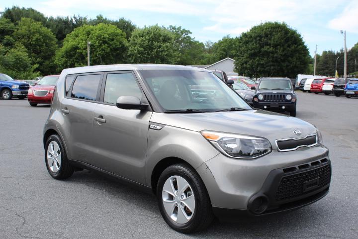 used 2016 Kia Soul car, priced at $8,995