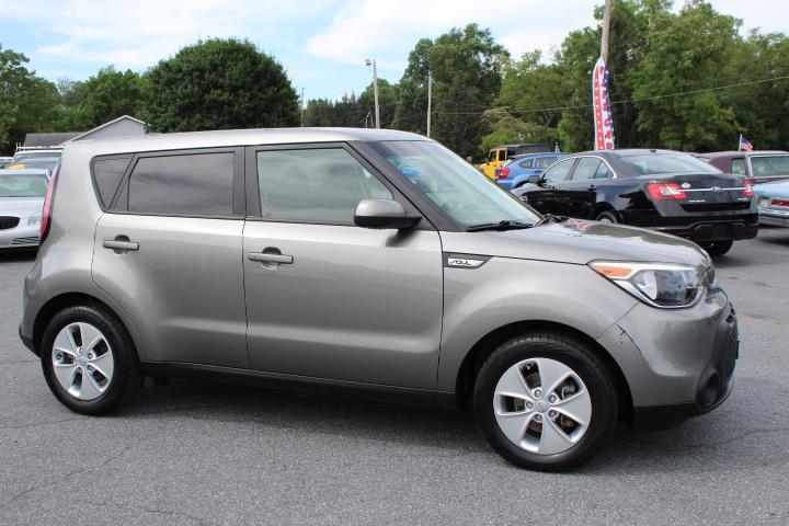 used 2016 Kia Soul car, priced at $8,995