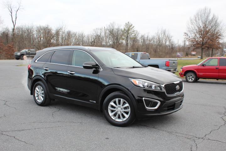 used 2018 Kia Sorento car, priced at $13,995