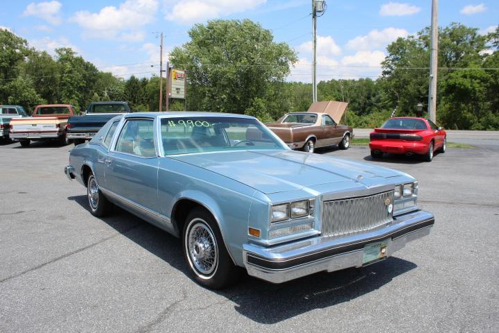 used 1977 Buick Riviera car, priced at $9,900