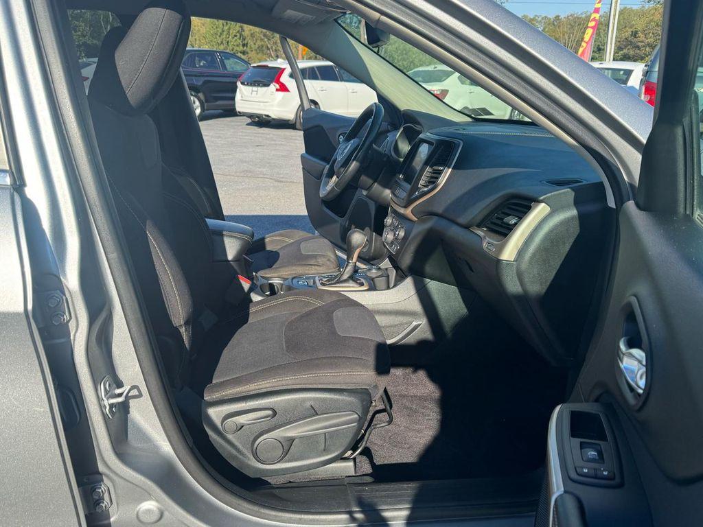 used 2017 Jeep Cherokee car, priced at $9,995