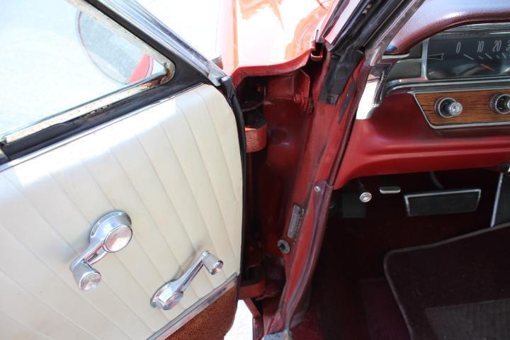 used 1963 Pontiac Bonneville car, priced at $8,900