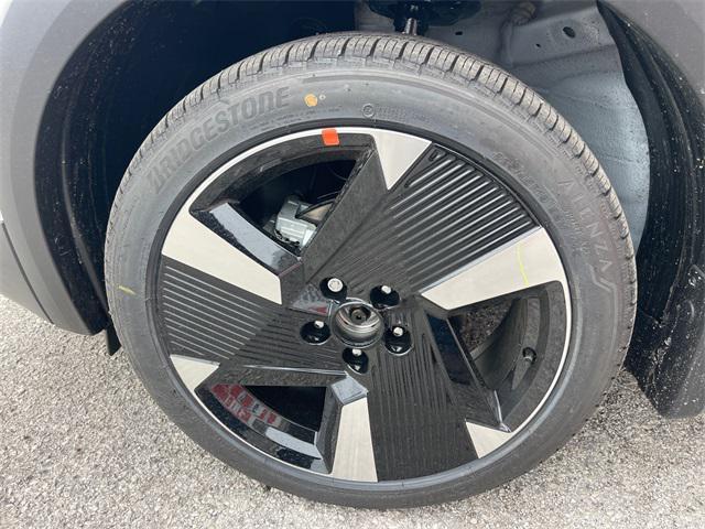 new 2025 Nissan Kicks car, priced at $29,474