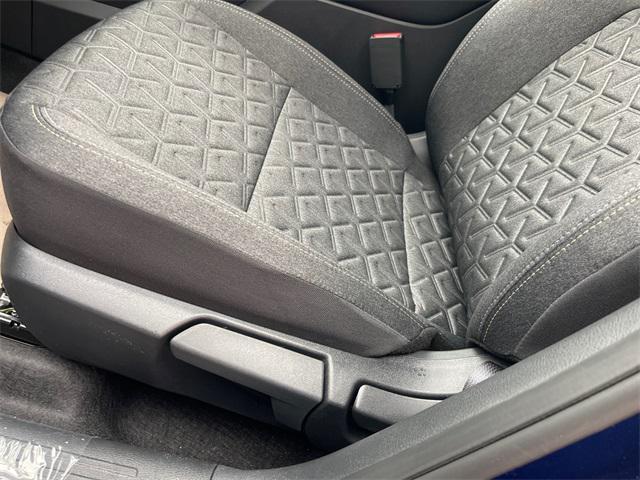 new 2025 Nissan Kicks car, priced at $26,184