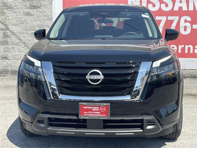 new 2025 Nissan Pathfinder car, priced at $37,640
