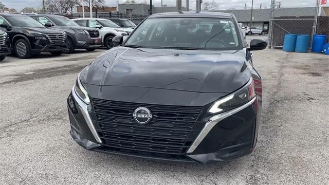 used 2023 Nissan Altima car, priced at $18,735