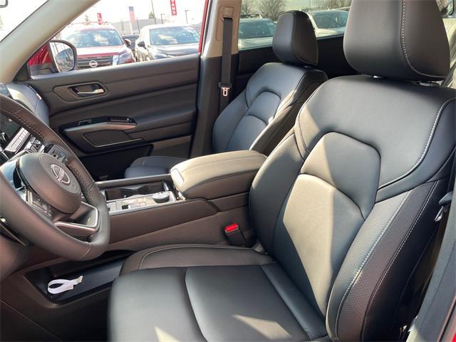 new 2025 Nissan Pathfinder car, priced at $43,246