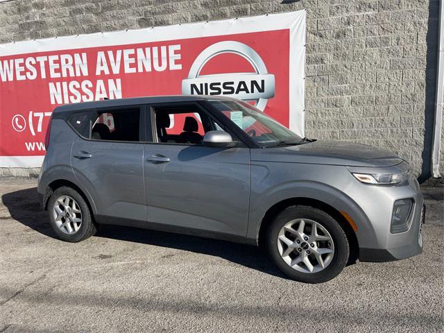 used 2022 Kia Soul car, priced at $14,335