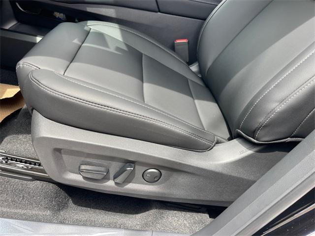 new 2025 Nissan Murano car, priced at $42,217
