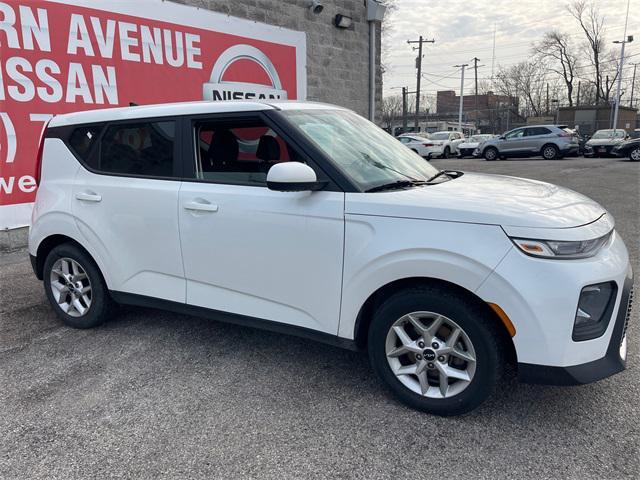 used 2022 Kia Soul car, priced at $14,670