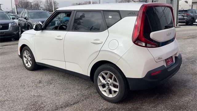 used 2022 Kia Soul car, priced at $14,670