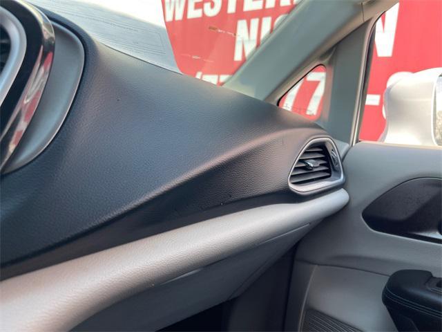 used 2021 Chrysler Pacifica car, priced at $20,650