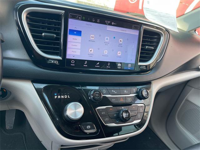 used 2021 Chrysler Pacifica car, priced at $20,650