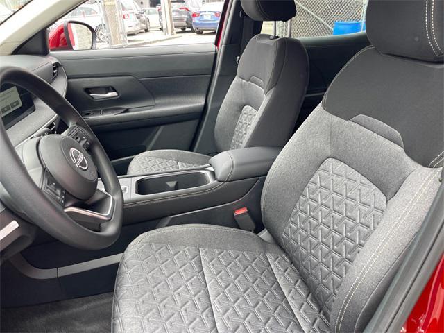 new 2025 Nissan Kicks car, priced at $26,582