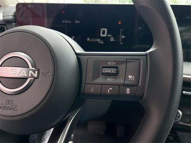 new 2025 Nissan Kicks car, priced at $26,582