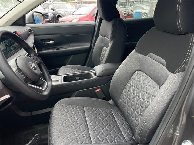 new 2025 Nissan Kicks car, priced at $23,529