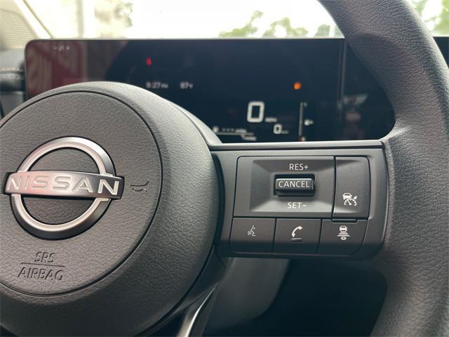 new 2025 Nissan Kicks car, priced at $24,954