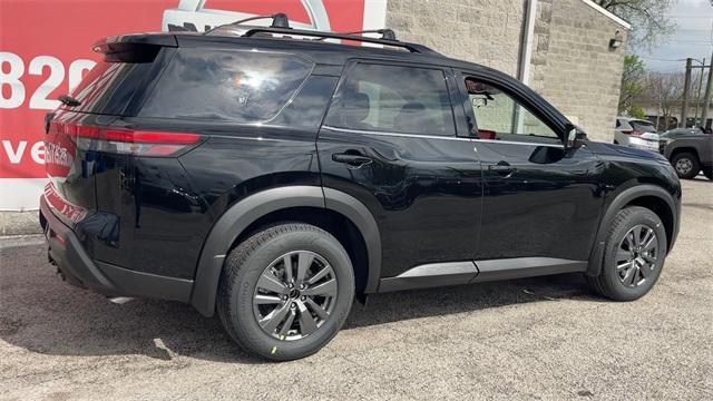 new 2025 Nissan Pathfinder car, priced at $40,614