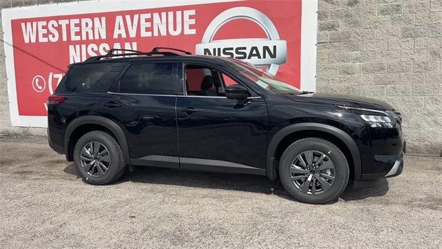 new 2025 Nissan Pathfinder car, priced at $40,614