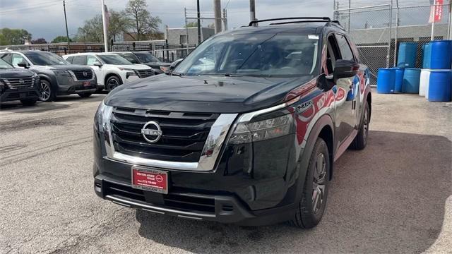 new 2025 Nissan Pathfinder car, priced at $40,614