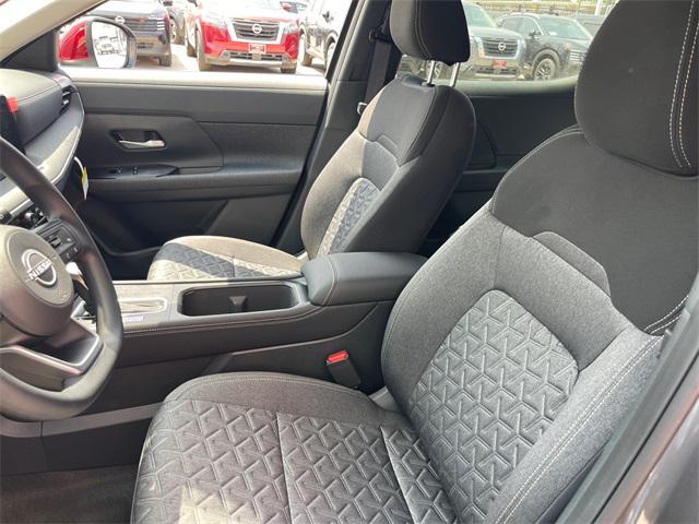 new 2025 Nissan Kicks car, priced at $25,293