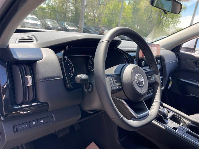 new 2025 Nissan Pathfinder car, priced at $41,012
