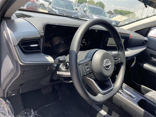 new 2025 Nissan Kicks car, priced at $24,984
