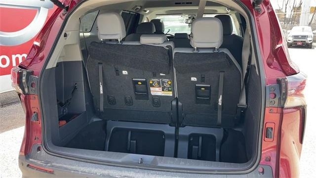 used 2023 Toyota Sienna car, priced at $38,105
