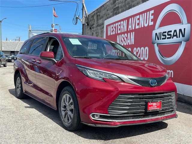 used 2023 Toyota Sienna car, priced at $38,105
