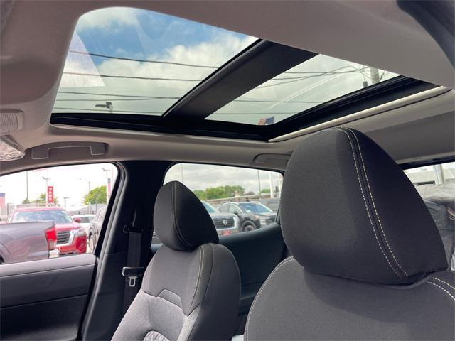 new 2025 Nissan Kicks car, priced at $28,220