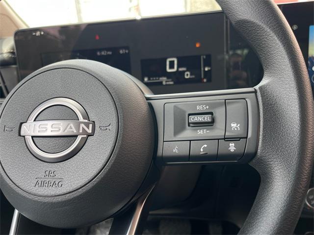 new 2025 Nissan Kicks car, priced at $28,220