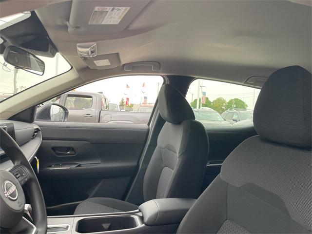 new 2025 Nissan Kicks car, priced at $24,261