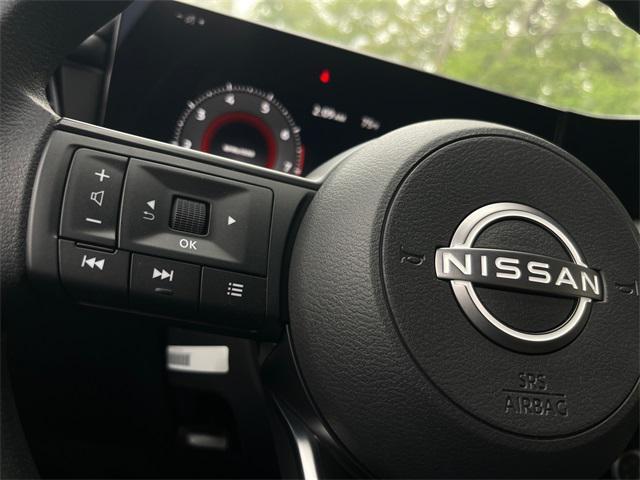 new 2025 Nissan Kicks car, priced at $24,261