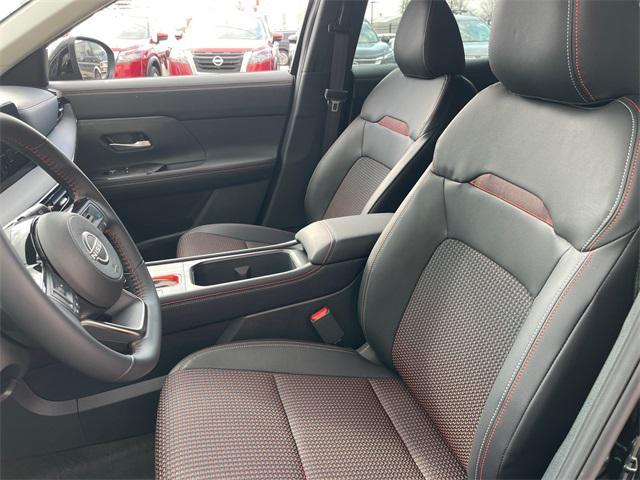 new 2025 Nissan Kicks car, priced at $30,450