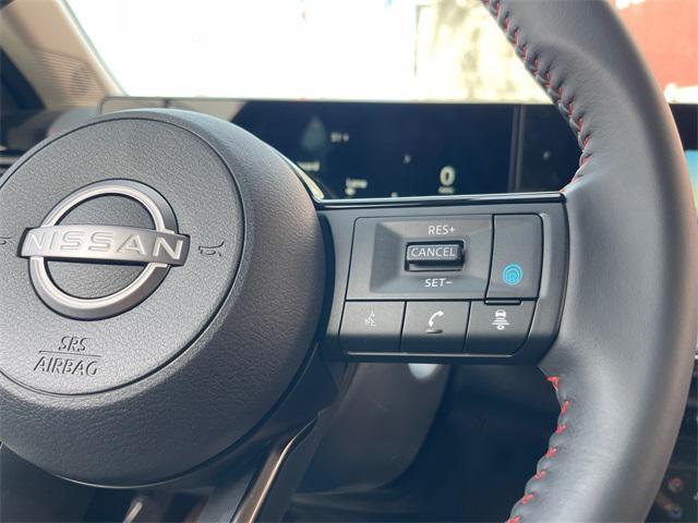 new 2025 Nissan Kicks car, priced at $28,960