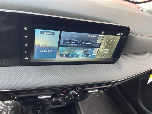 new 2025 Nissan Kicks car, priced at $28,960