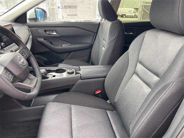new 2025 Nissan Rogue car, priced at $33,120