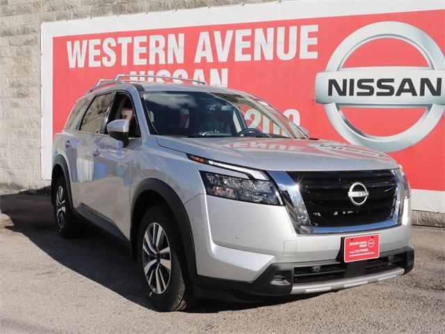 new 2025 Nissan Pathfinder car, priced at $44,568