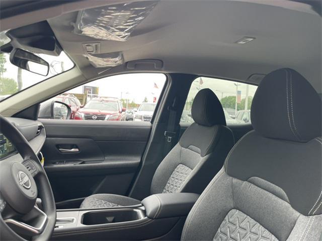new 2025 Nissan Kicks car, priced at $26,184