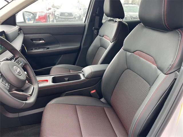 new 2025 Nissan Kicks car, priced at $28,881