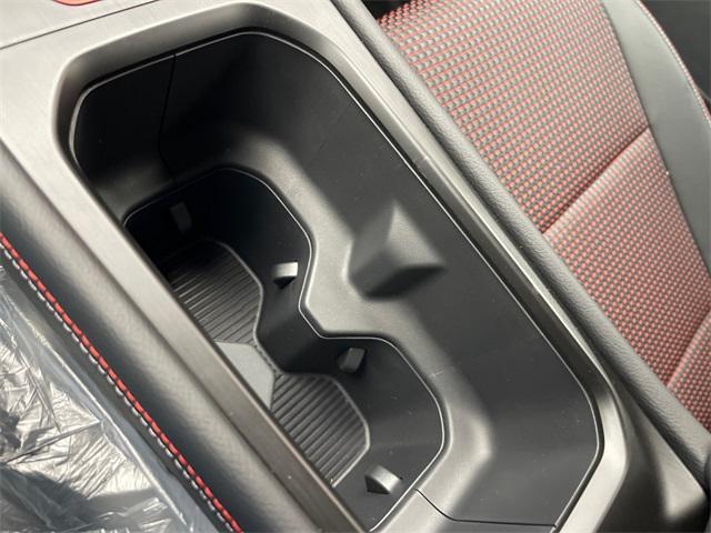 new 2025 Nissan Kicks car, priced at $29,186
