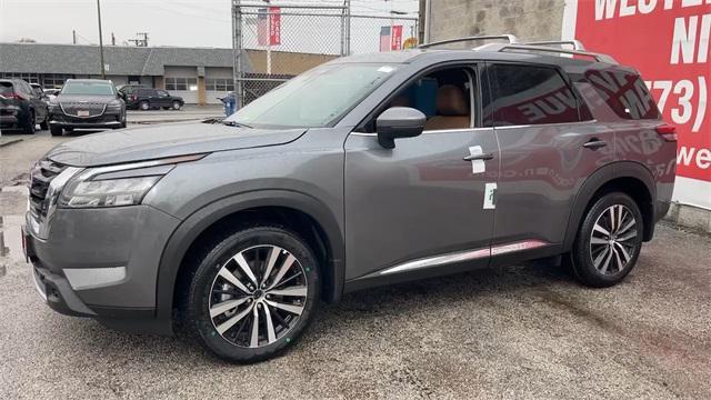 new 2025 Nissan Pathfinder car, priced at $49,265